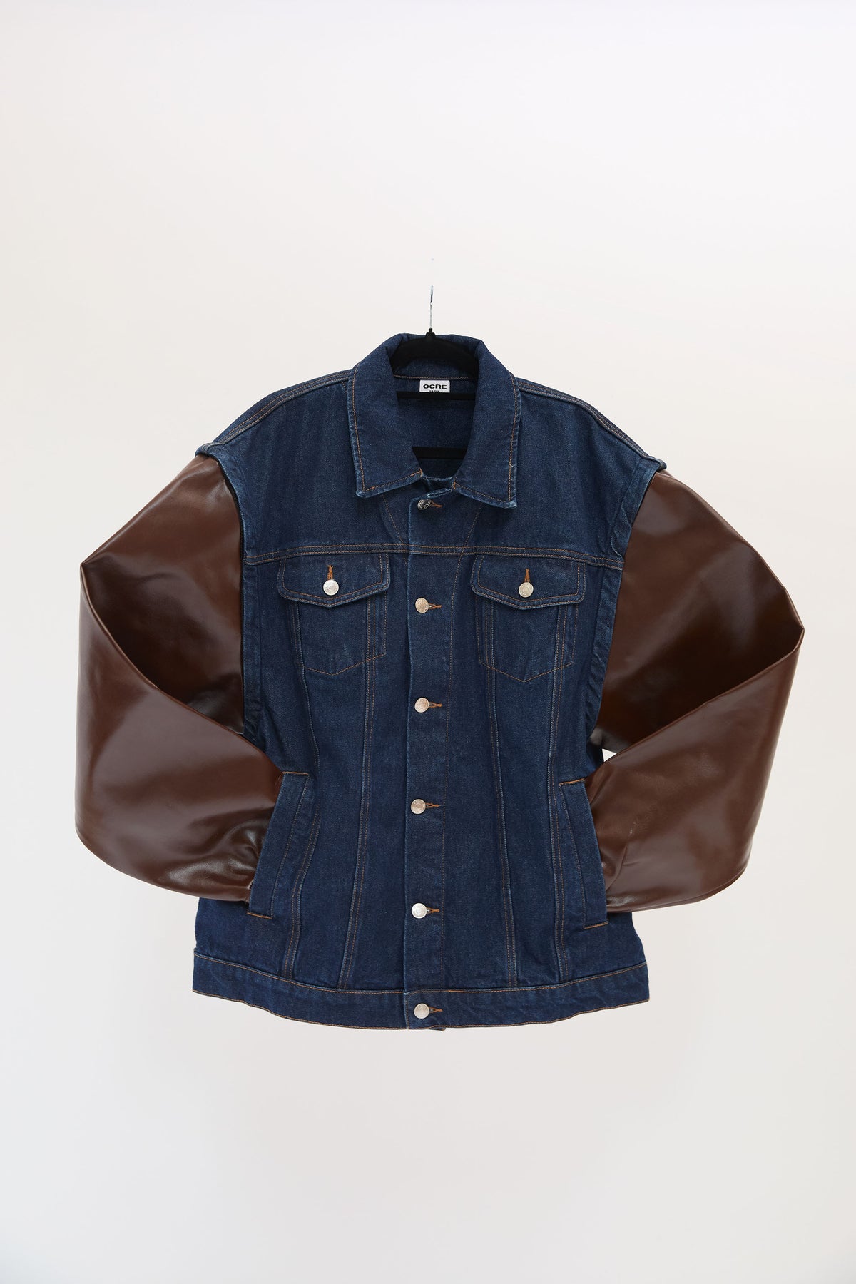 Brut manche simili cuir